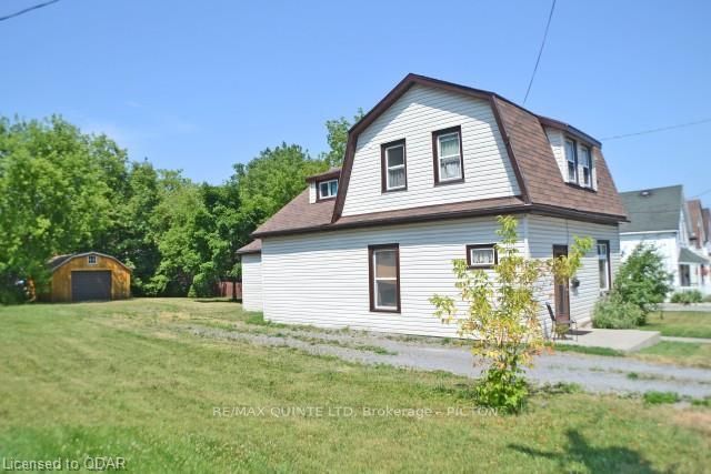 Listing Image 4