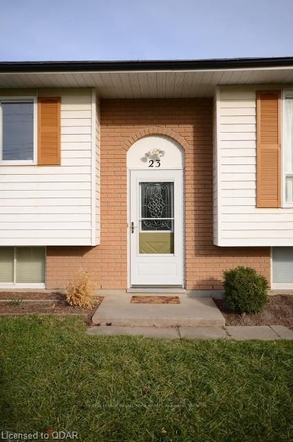 Listing Image 4