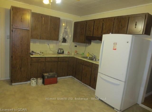 110 Gilbert St, Belleville, K8P 3H2 | Image 2