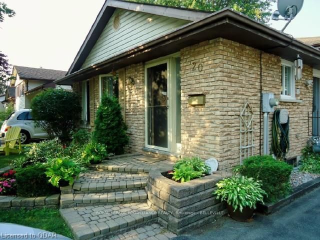 Listing photo 3