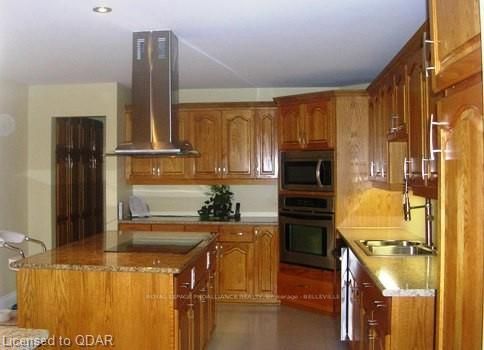 24 Kaiser Crt, Belleville, K8P 5G3 | Image 3