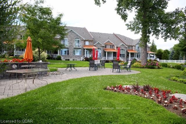 24 Gracefield Lane, Belleville, K8P 5N6 | Image 2