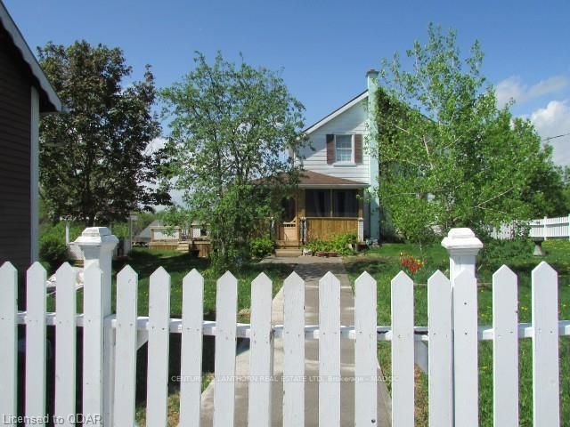 Listing photo 2