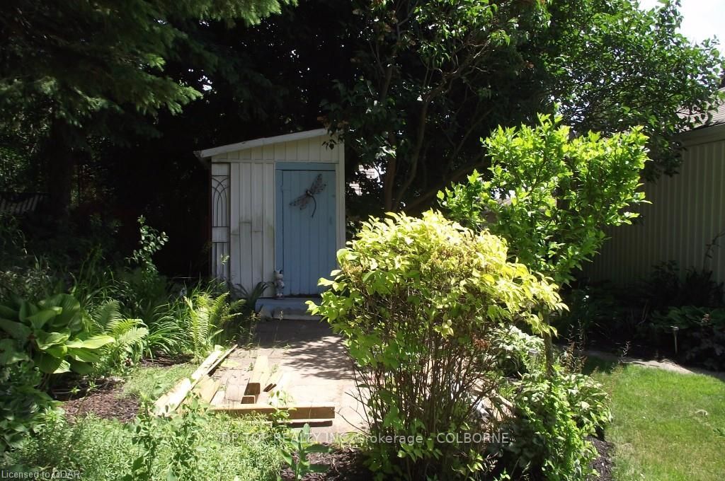 Listing Image 6
