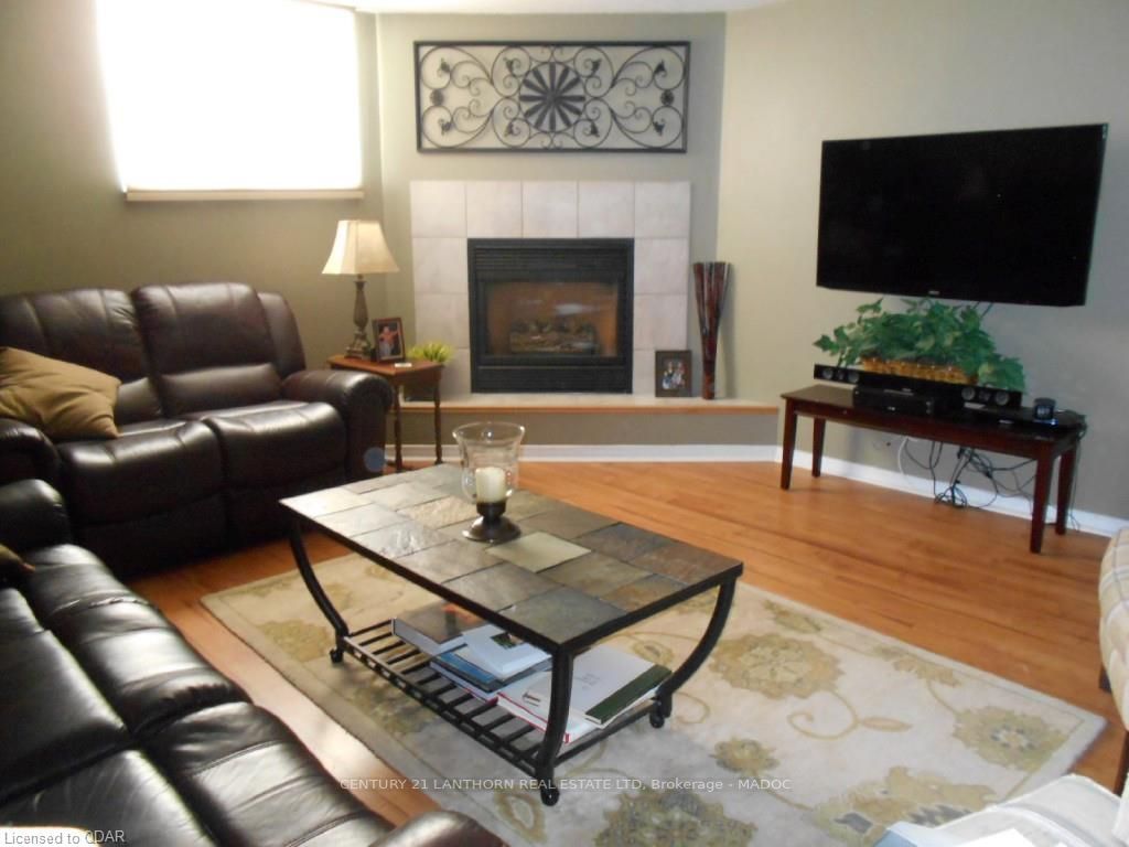 Listing Image 20