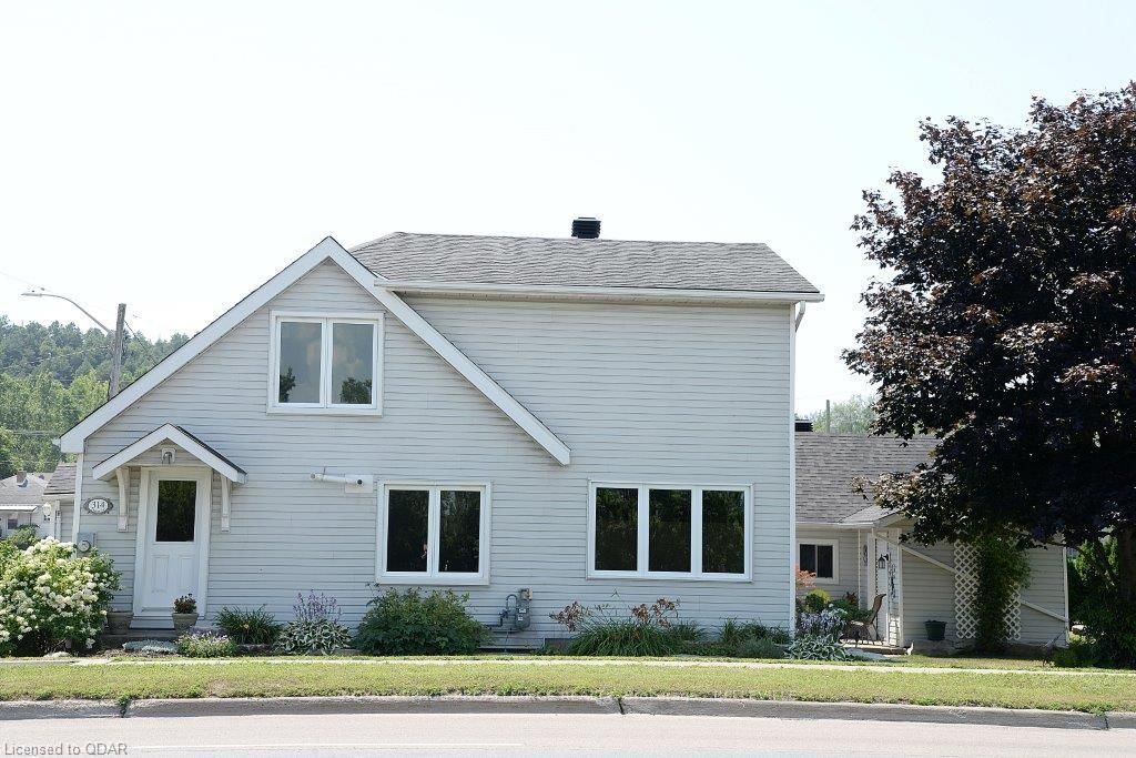Listing photo 2