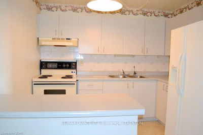 Unit 211 — 175 Haig Rd, Belleville -  image-0-2