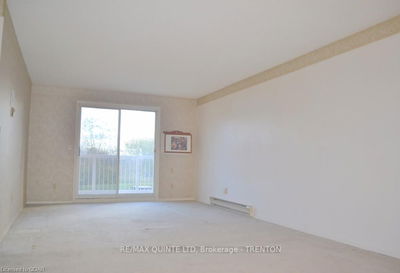 Unit 211 — 175 Haig Rd, Belleville -  image-0-4