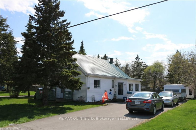 110 Gilbert St, Belleville, K8P 3H2 | Image 2