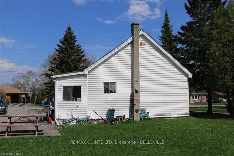 110 Gilbert St, Belleville, K8P 3H2 | Image 3