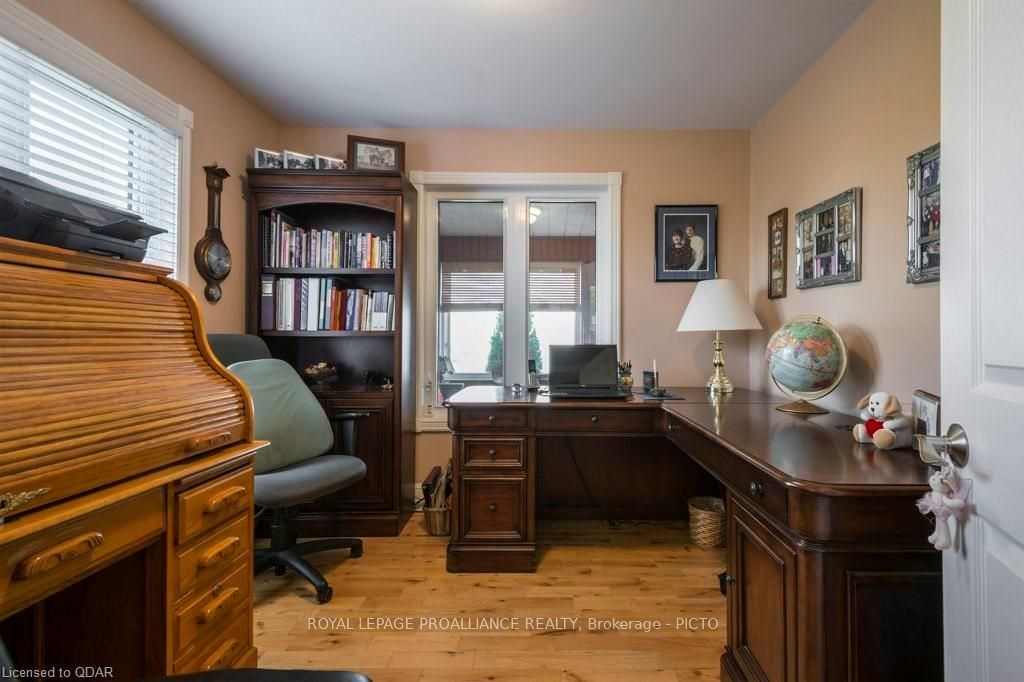 Listing Image 22