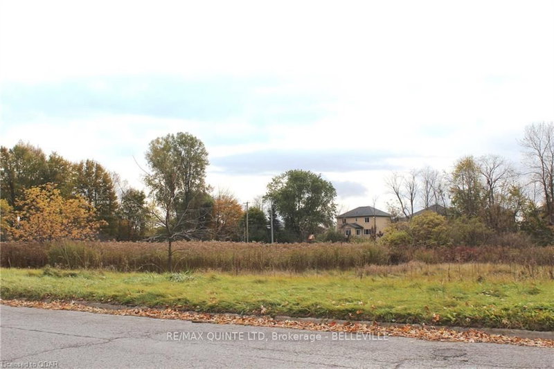 427 Bridge St W, Belleville, K8N 4Z2 | Image 3