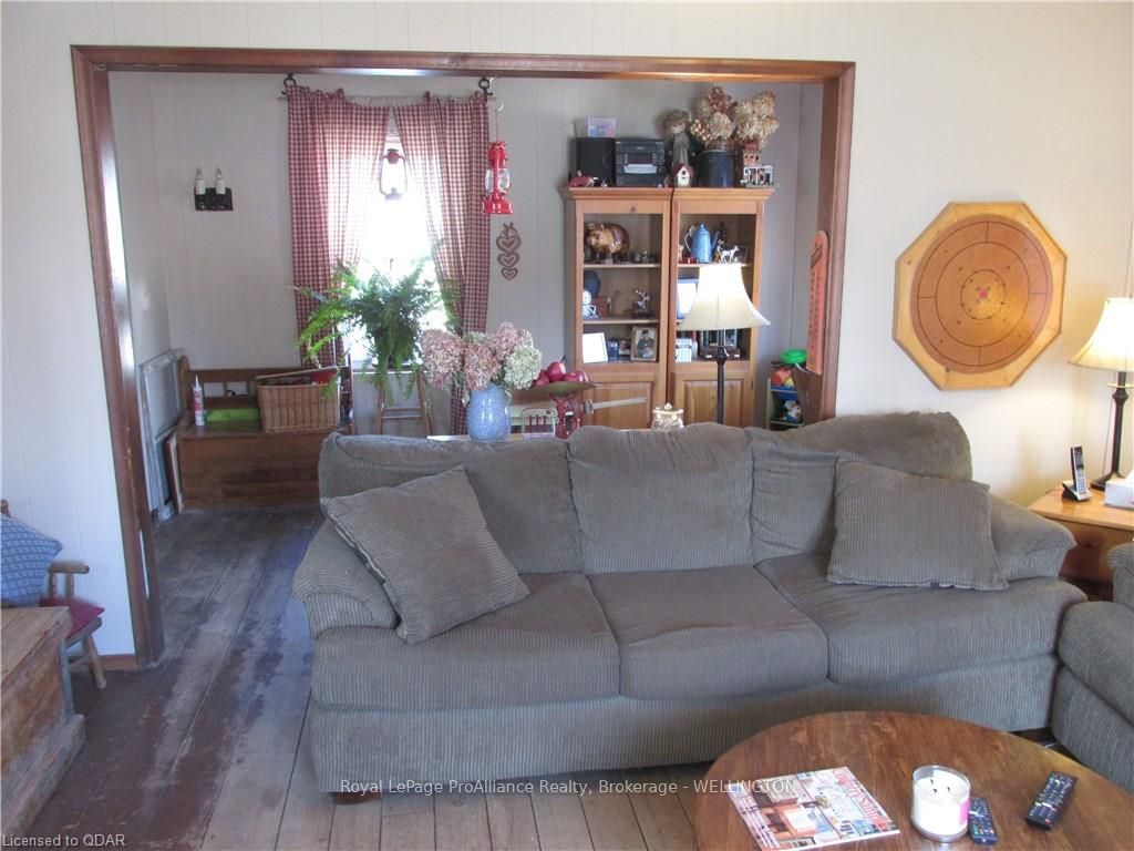 Listing Image 3