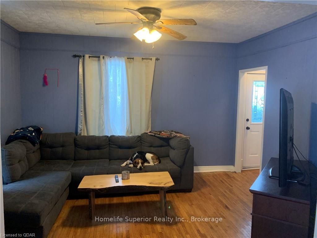 Listing Image 7