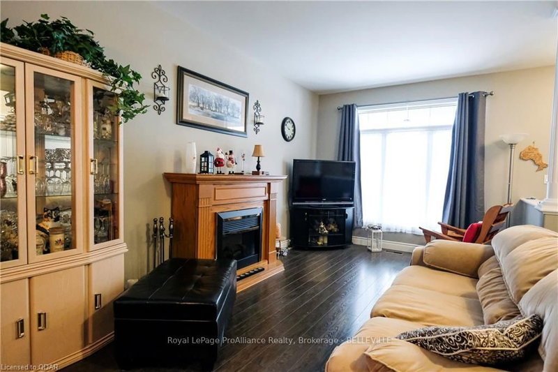 18 Deacon Pl, Belleville, K8P 0E9 | Image 3