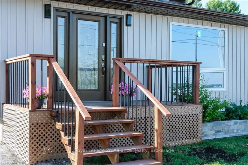 115 Ridley St, Prince Edward County, K8N 4Z1 | Image 2