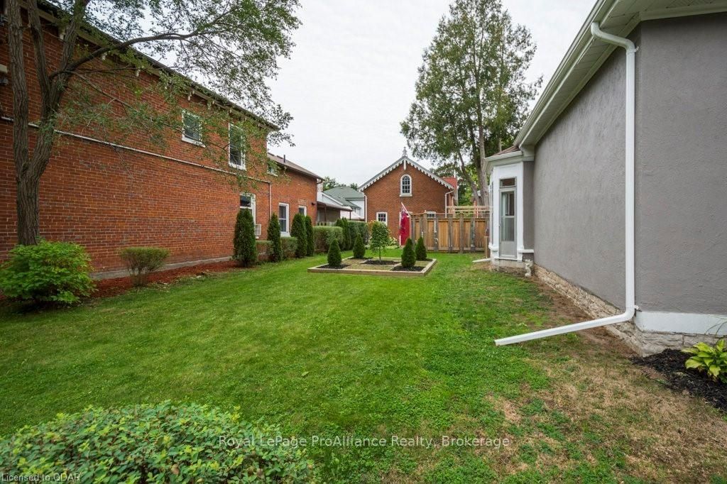 Listing Image 3