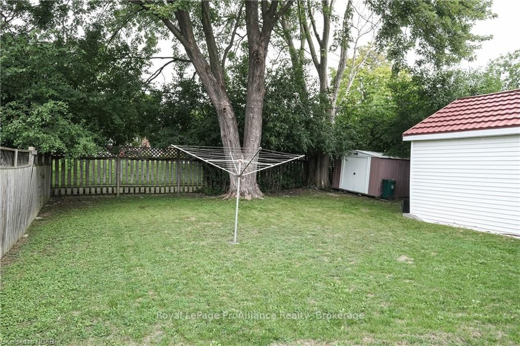Listing Image 7