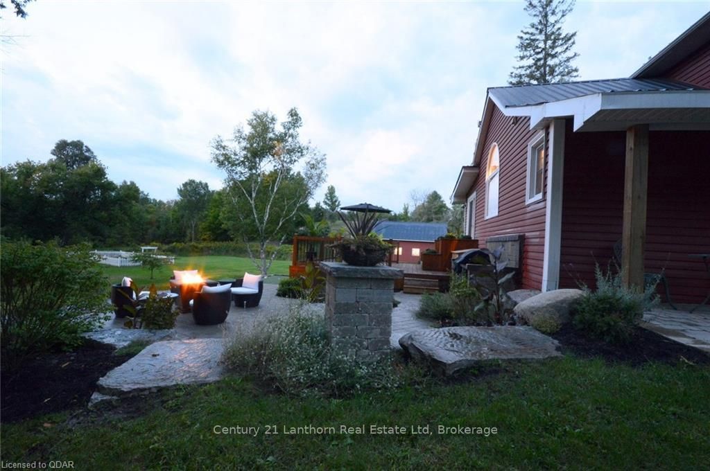 Listing Image 4