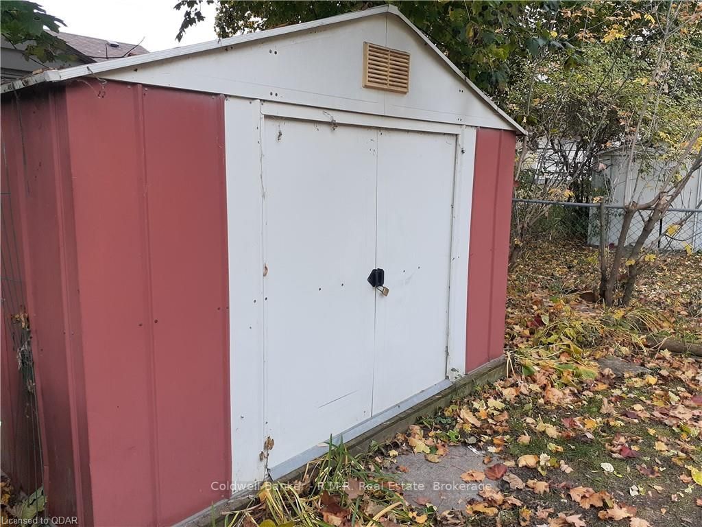Listing Image 7