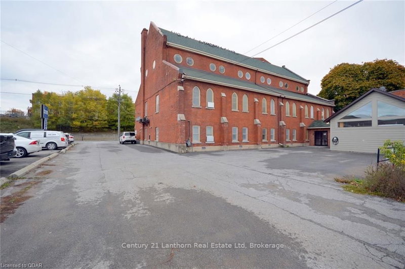 34 Victoria Ave, Belleville, K8N 1Z4 | Image 3