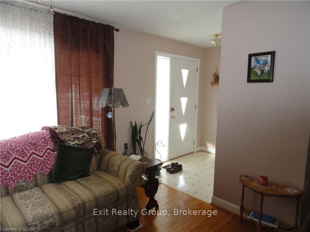 Listing Image 7