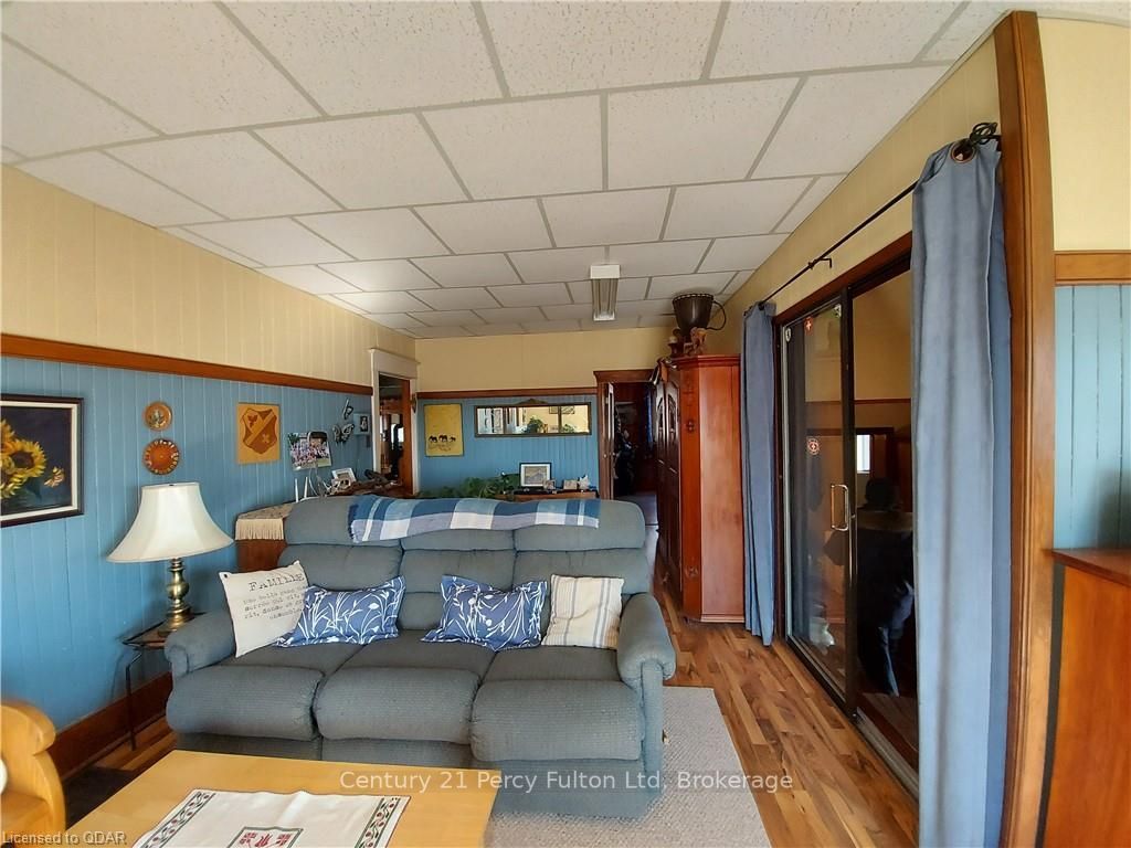Listing Image 7