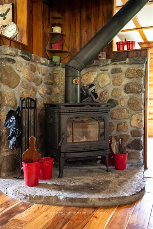 Listing Image 7