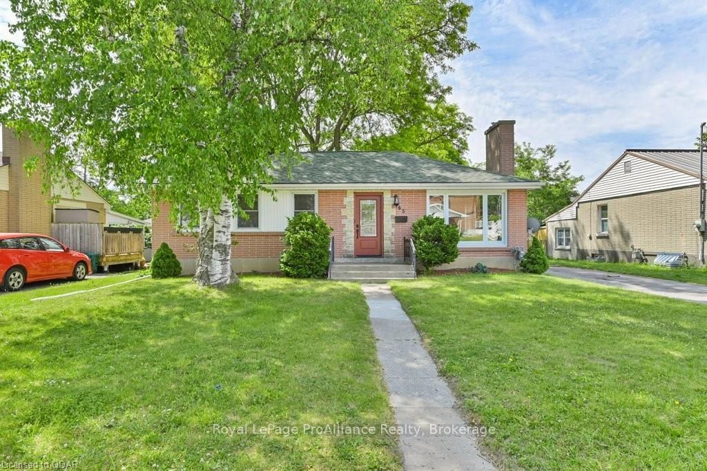 Listing photo 2