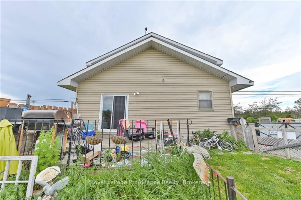 Listing Image 27