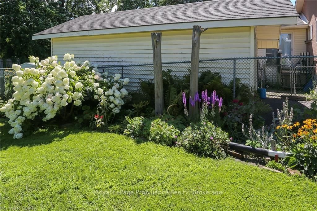 Listing Image 7
