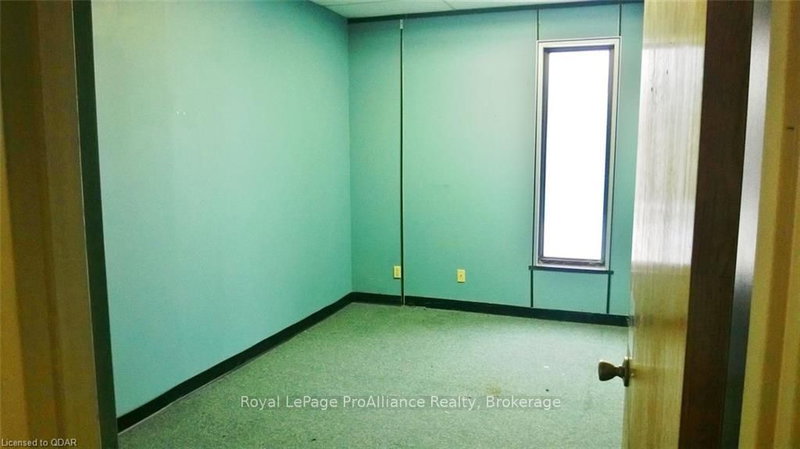 213 - 257 North Front St, Belleville, K8P 3C3 | Image 2