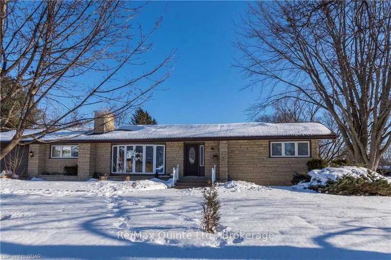 5 Stanley Park Dr, Belleville, K8N 4N1 | Image 2