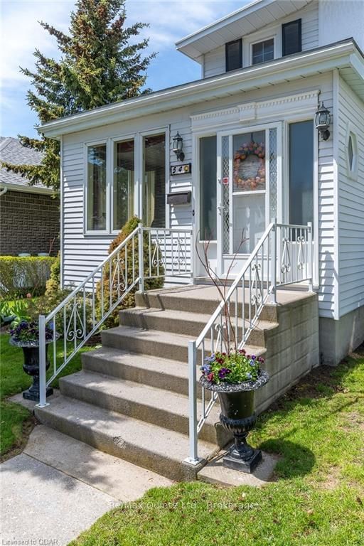 Listing Image 3