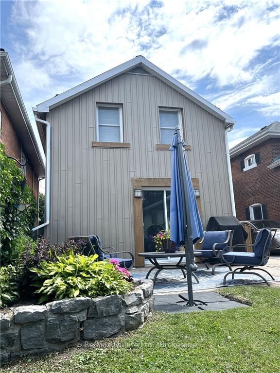 Listing Image 3