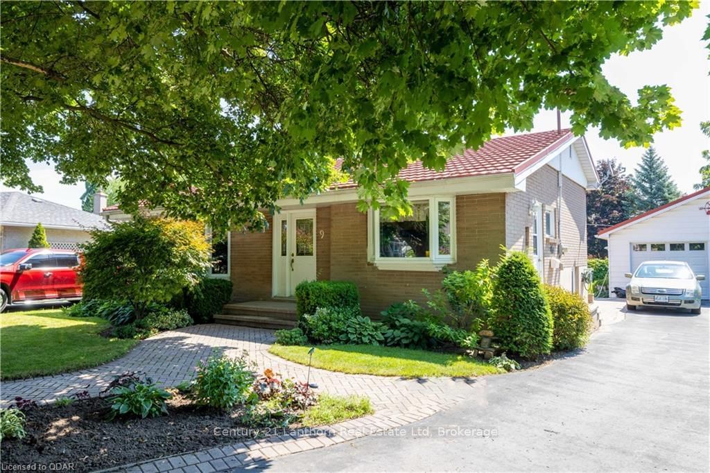 Listing photo 3