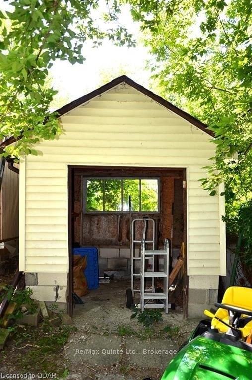 Listing Image 39