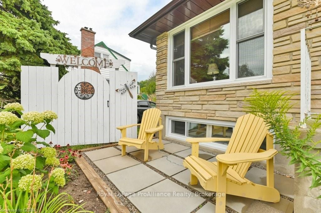Listing Image 5