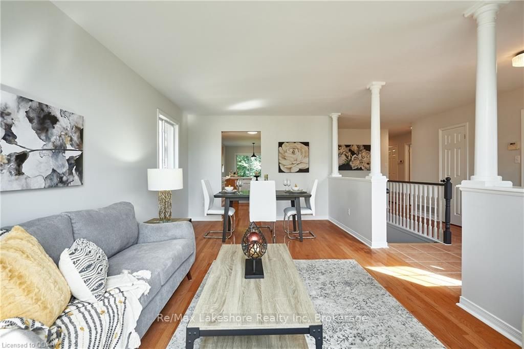 Listing Image 8