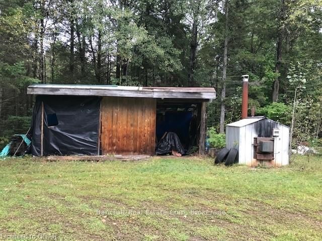 Listing Image 4