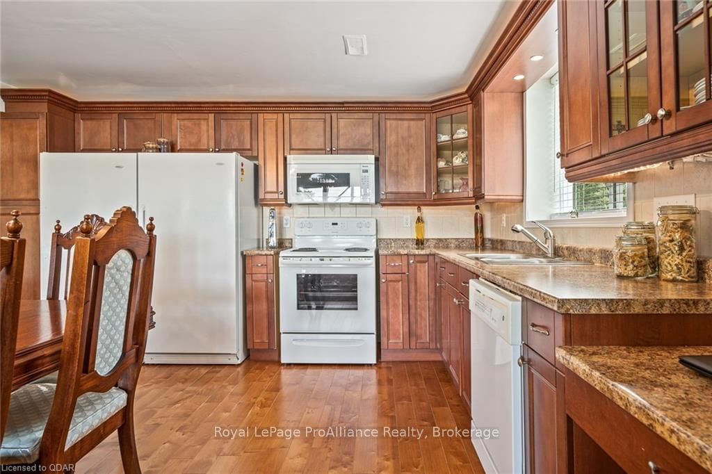 Listing Image 35