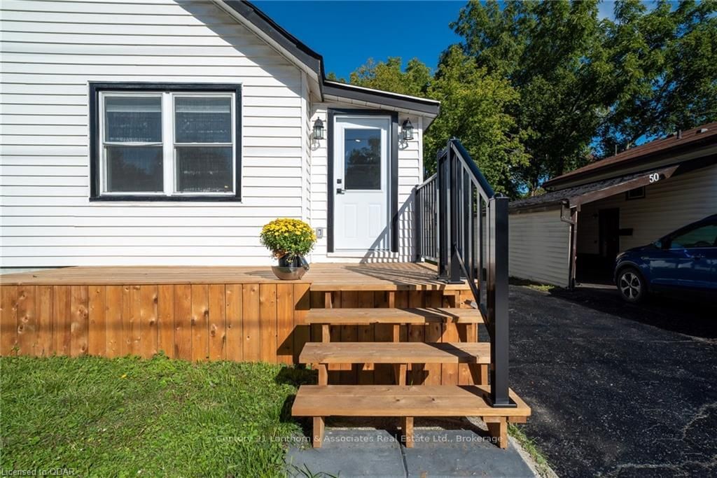 Listing Image 4