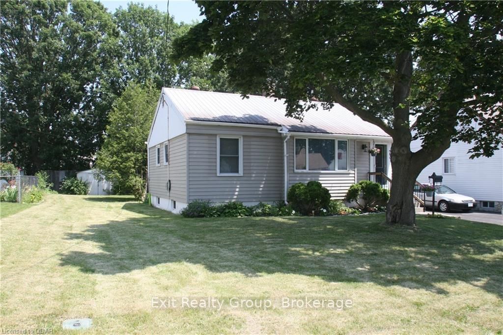 Listing photo 3