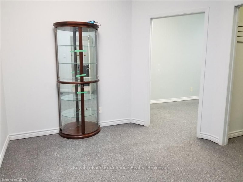 4 - 257 North Front St, Belleville, K8P 4Z3 | Image 3