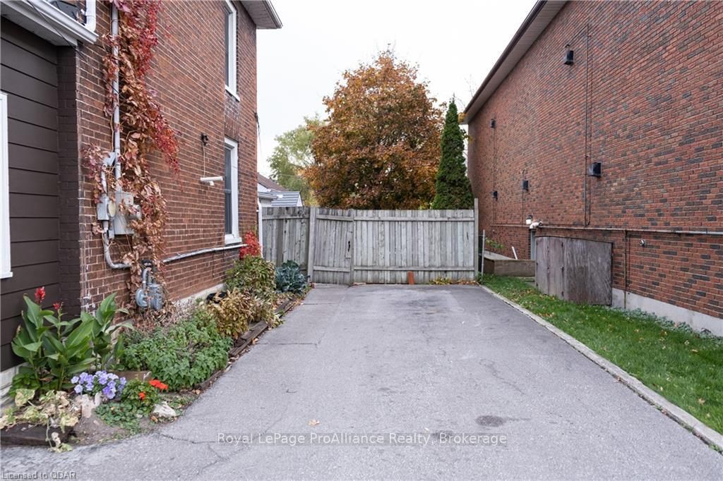 Listing Image 26