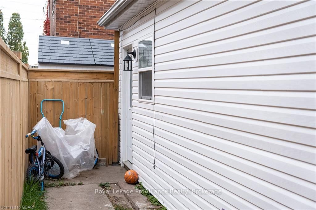 Listing Image 31