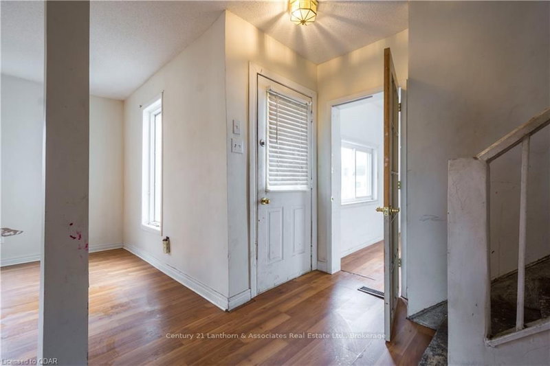 24 Albion St, Belleville, K8N 3R8 | Image 2