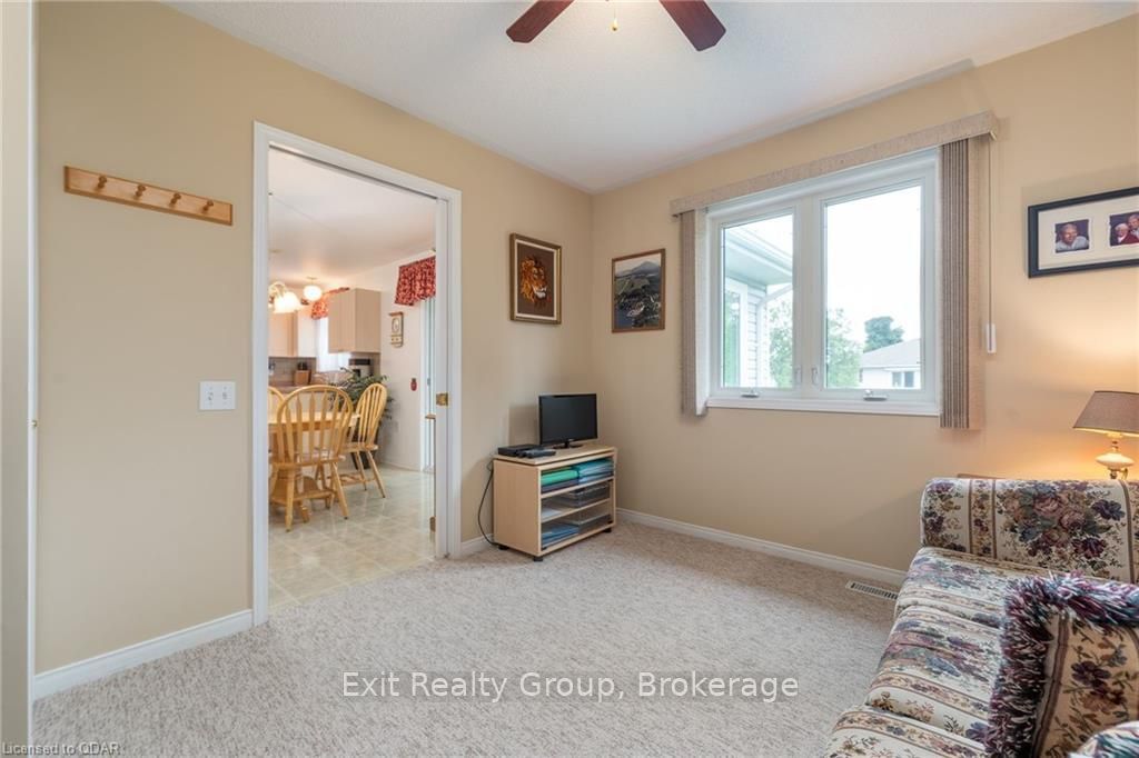 Listing Image 17