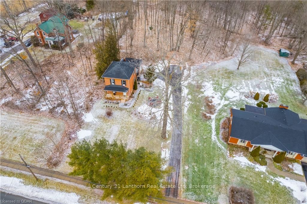 Listing Image 4