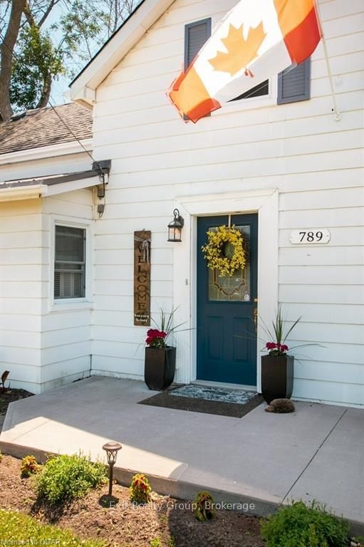 Listing Image 7